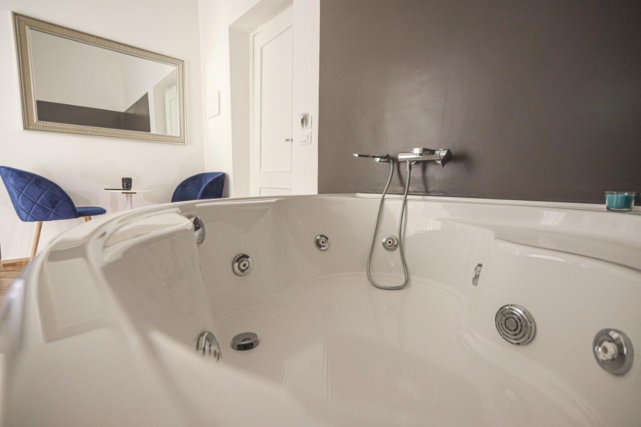 B&B La Fenice Suite Salerno Exteriér fotografie